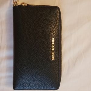 Michael Kors wristlet wallet